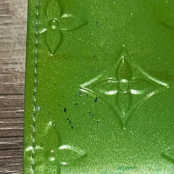Louis Vuitton Monogram Green Vernis Kisslock Wallet - Picture 16 of 16